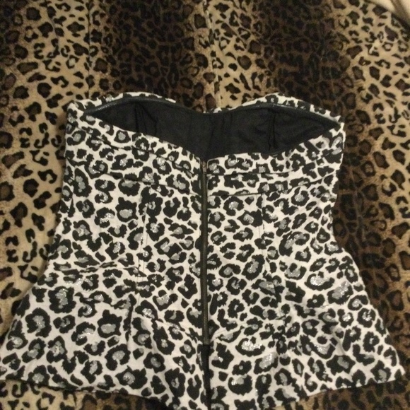 Strapless top - Picture 1 of 2